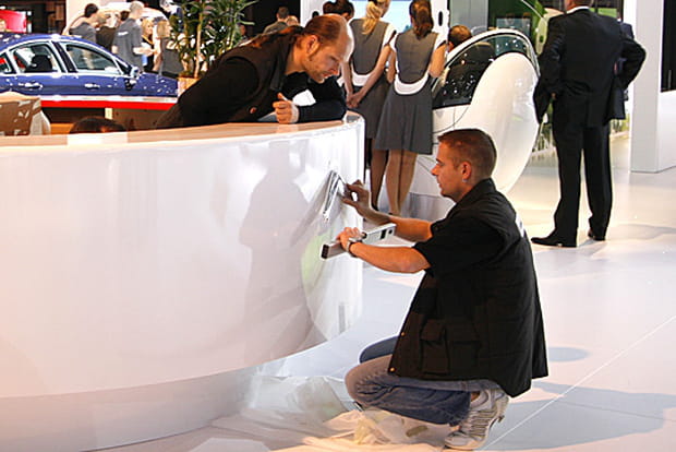 Salon de l'Auto...collant ?