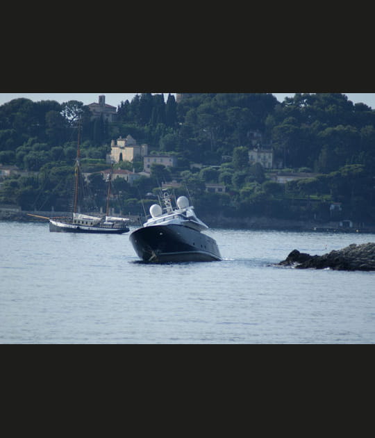 Yacht &eacute;chou&eacute;