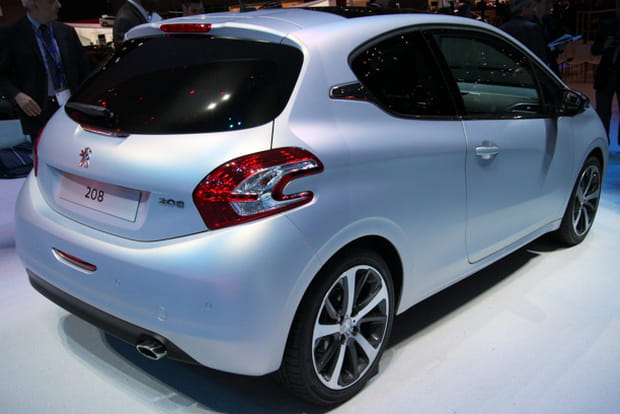 Peugeot 208 arrière