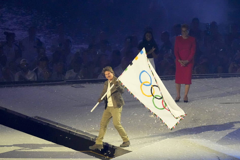Tom Cruise part avec le drapeau