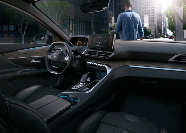 Les smartphones auront une place dans le Peugeot 3008 restylé