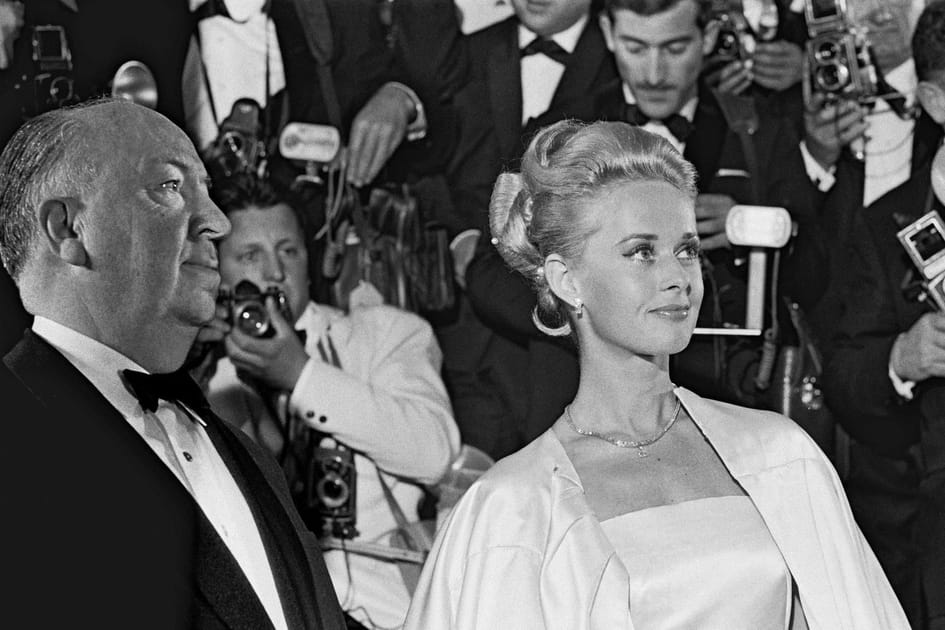 Alfred Hitchcock et Tippi Hedren &agrave; Cannes pour 'Les Oiseaux' en 1963