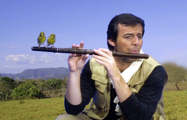 Raoul, son oiseau de compagnie