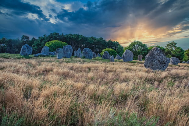 Les alignements de Carnac sous le crachin breton