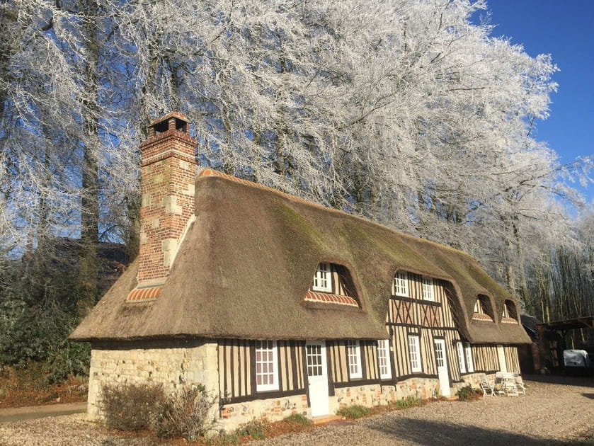 9. Authentique chaumi&egrave;re normande