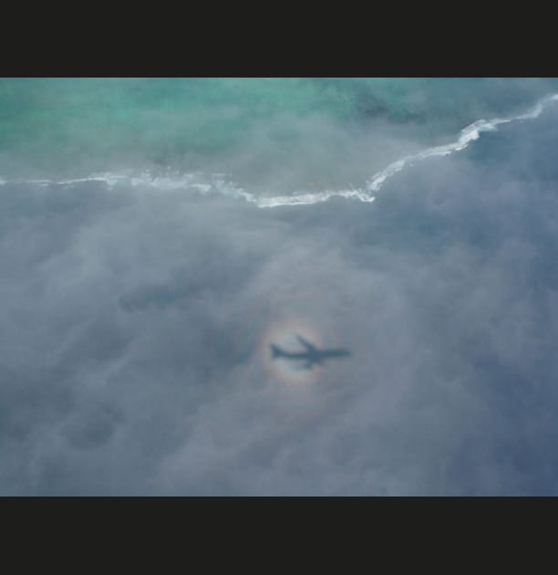 Une ombre dans les nuages