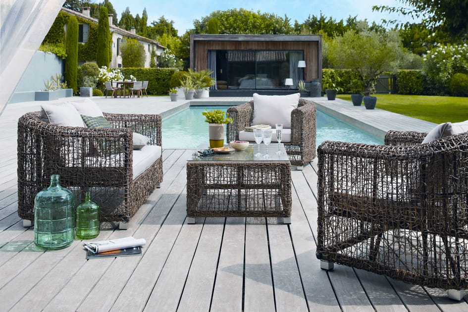 Un salon de jardin douillet pour la terrasse