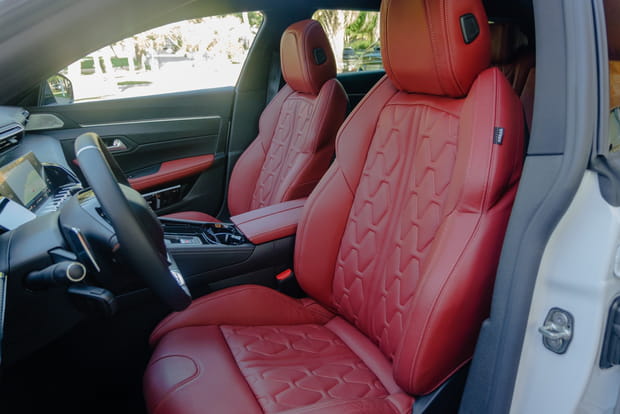 Un cockpit soigné, au confort irréprochable