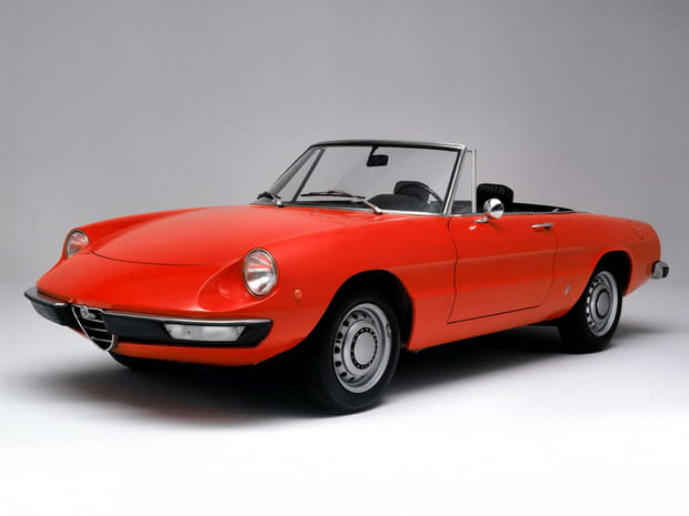 Alfa Romeo Spider Duetto