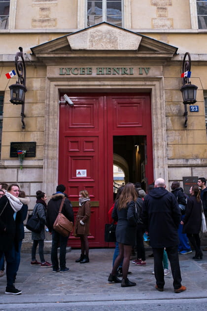 Elle a &eacute;t&eacute; s&eacute;par&eacute;e d'Emmanuel Macron