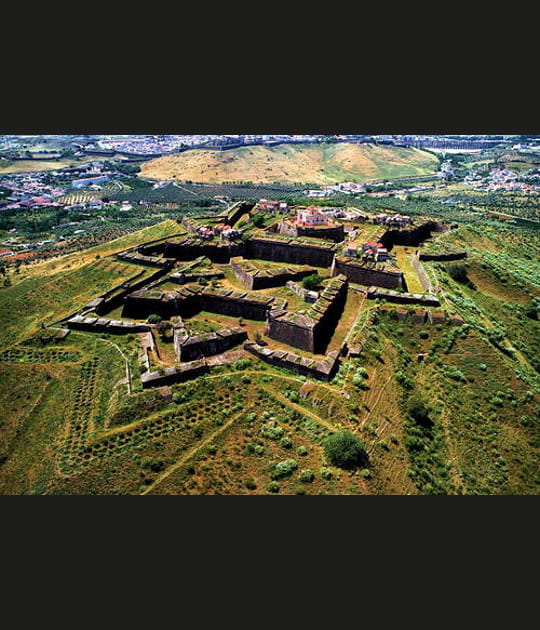 Elvas et ses fortifications au&nbsp;Portugal