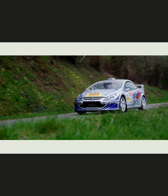 La 307&nbsp;CC en pleine course
