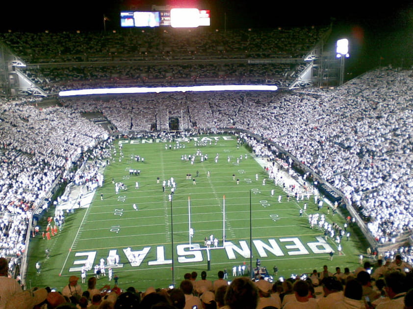 5e - Beaver Stadium de Pennsylvanie (Etats-Unis)&nbsp;: 107&nbsp;282&nbsp;specateurs