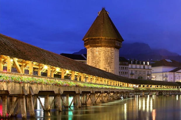 Un pont de bois pas comme les autres