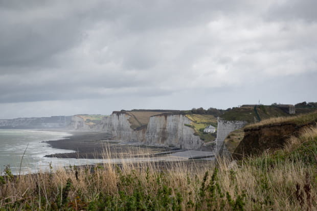 La Côte d'Albâtre, majestueuse sous la pluie