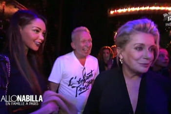 Nabilla se fait snober par Catherine Deneuve