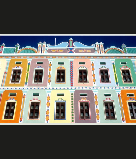 Fa&ccedil;ade color&eacute;e