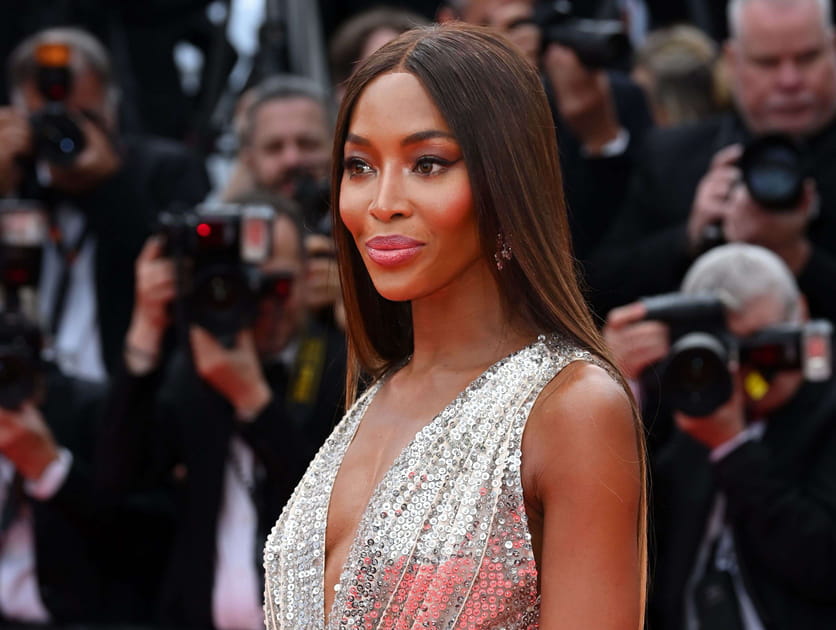 Naomi Campbell brille sur le tapis rouge de Cannes