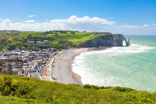 Étretat, joyau de la côte d'Albâtre