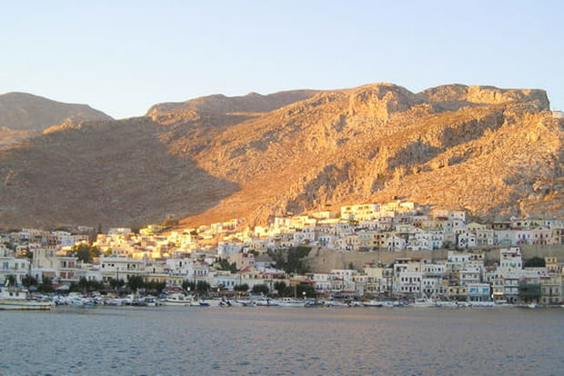 Kalymnos, village sur une île