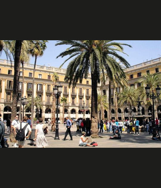 La pla&ccedil;a Reial