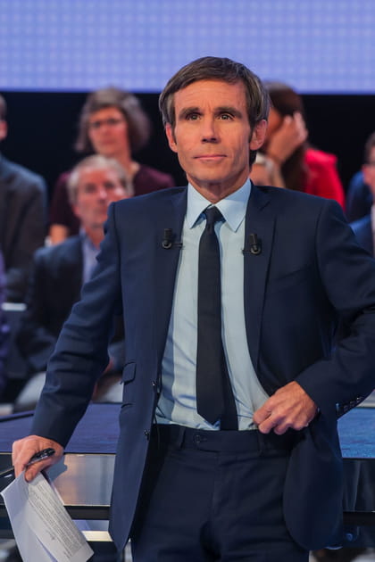David Pujadas interpell&eacute; par le CSA pour &quot;manque de rigueur dans la pr&eacute;sentation&quot;