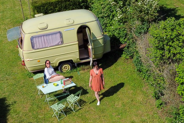 Dormir dans une caravane vintage