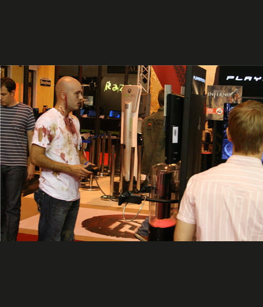 Left 4&nbsp;Dead 2, plus fun mais autant de sang