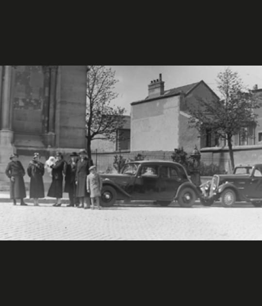 Cort&egrave;ge pour le bapt&ecirc;me