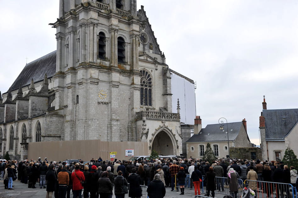 Plus d'un millier de personnes &agrave; la c&eacute;r&eacute;monie