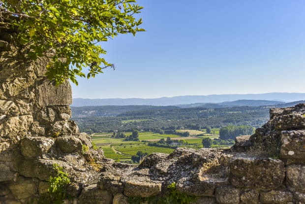 Luberon sanguinaire : la vengeance fraternelle des fantômes de Pierre de la Vache à Ménerbes