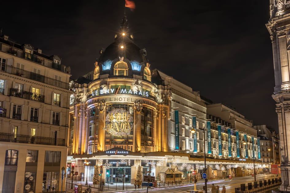 La fa&ccedil;ade du Bazar de l'H&ocirc;tel de Ville