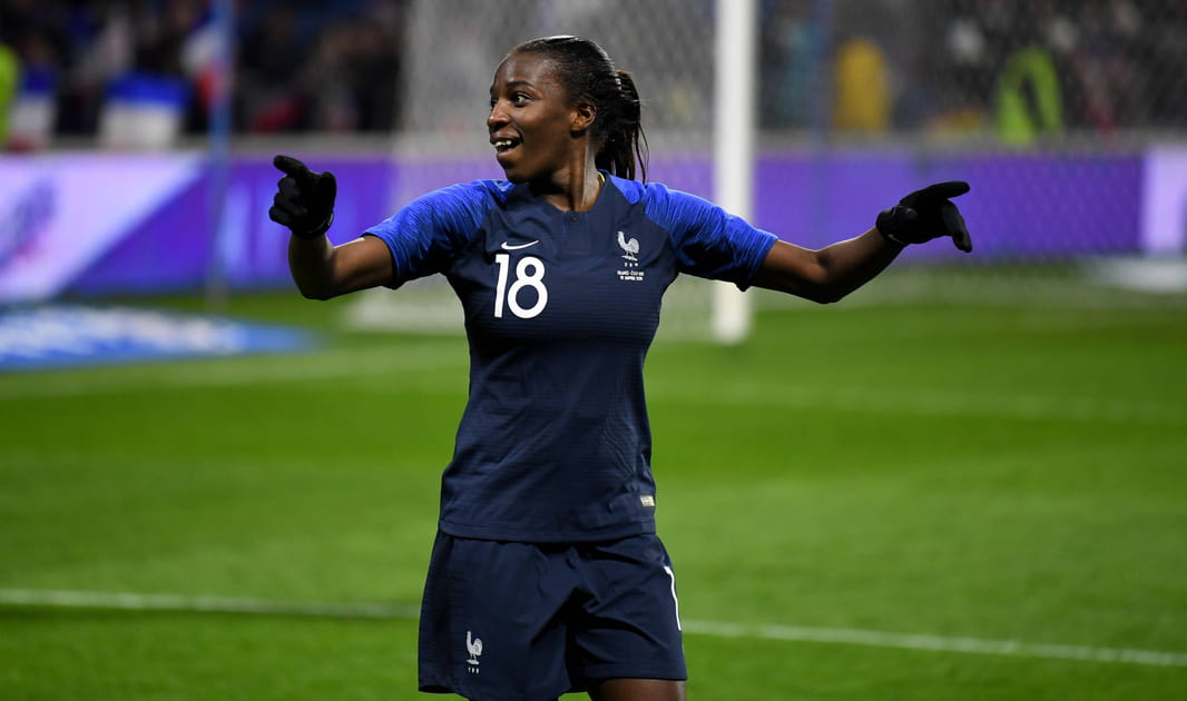 Viviane Asseyi&nbsp;: 2&nbsp;800&nbsp;euros brut par mois