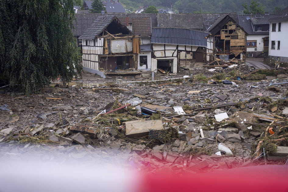 Les images des inondations en Allemagne et en Belgique